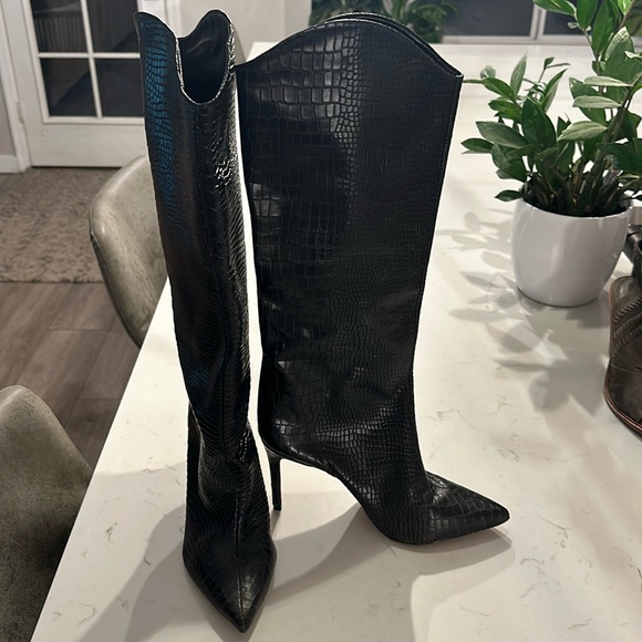 Schutz Maryana pointed toe, faux crocodile, boot in Black - Picture 2 of 5
